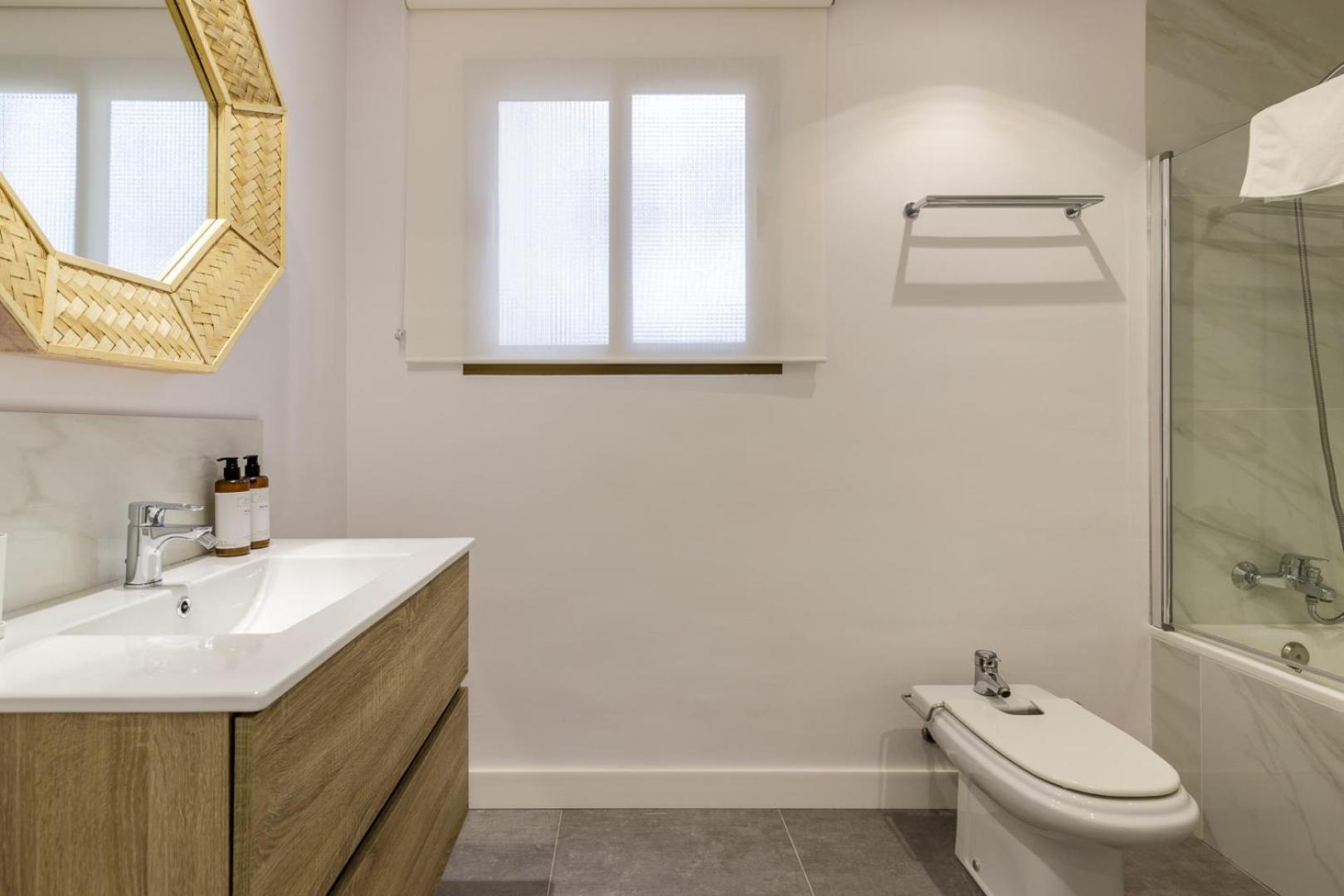 Beach Malagueta By Caleta Homes مالقة المظهر الخارجي الصورة