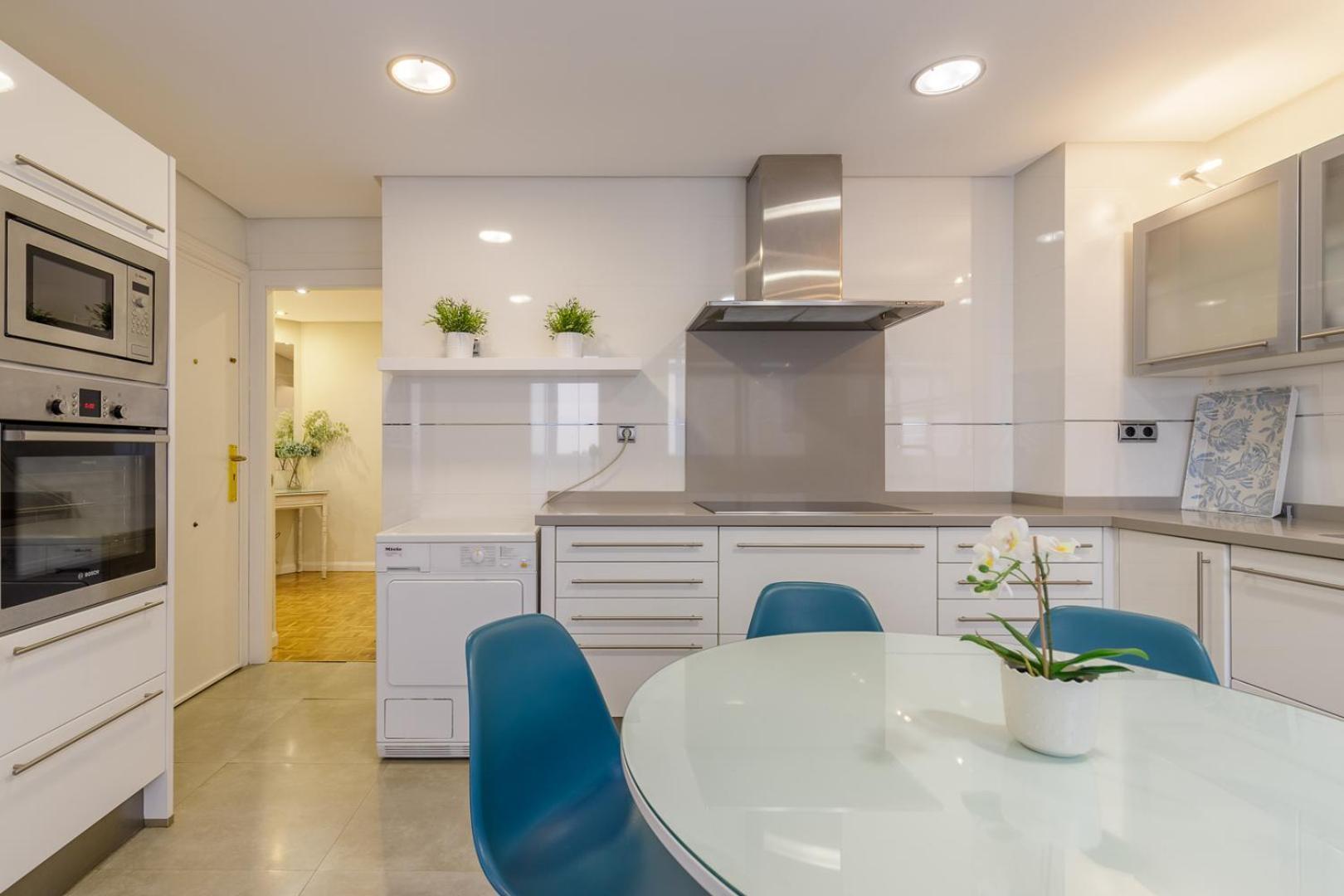 Beach Malagueta By Caleta Homes مالقة المظهر الخارجي الصورة
