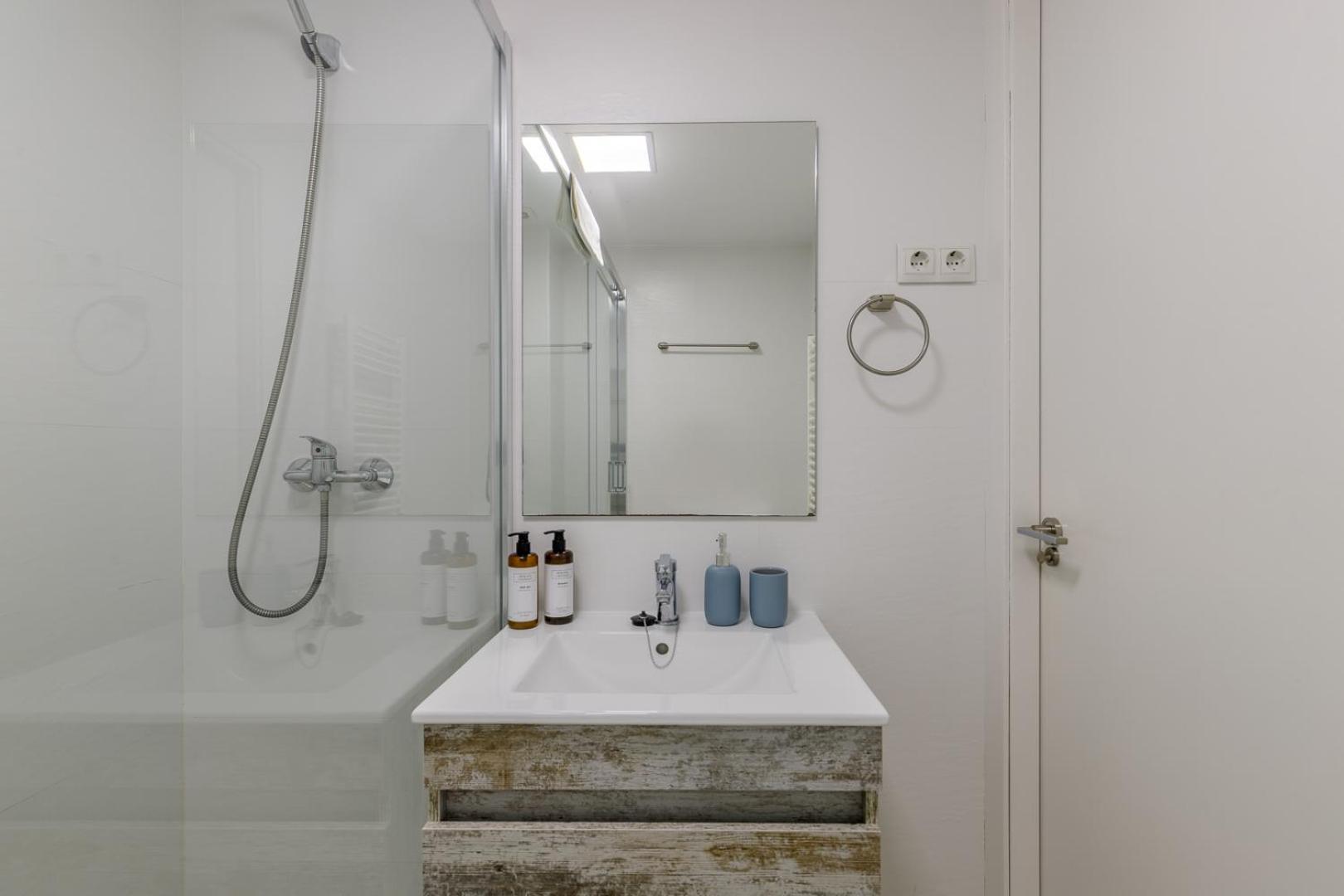 Beach Malagueta By Caleta Homes مالقة المظهر الخارجي الصورة